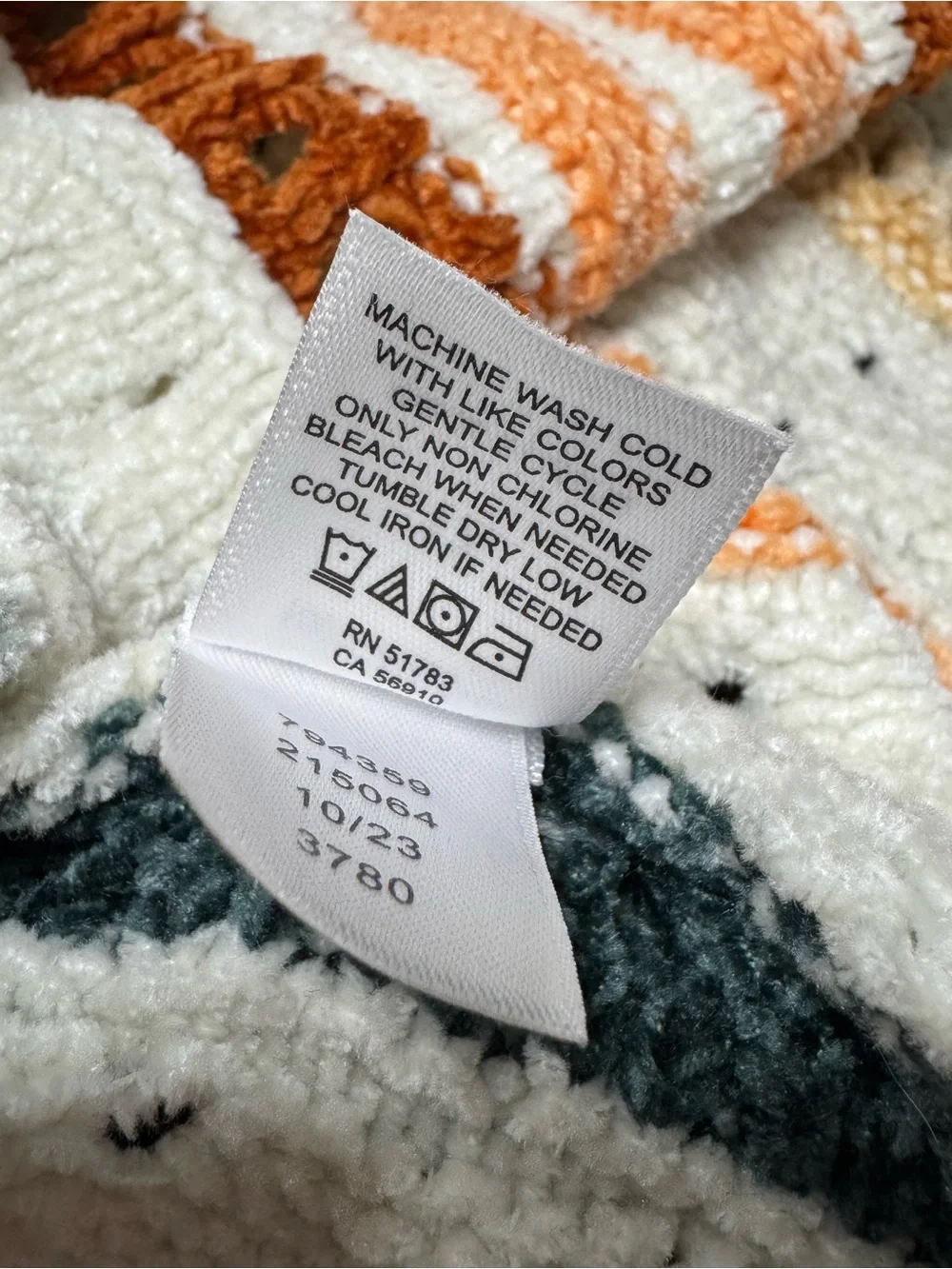 Maurices Women’s 1X (best fit XL) White Multi Color Stripe Knit Pullover Sweater
